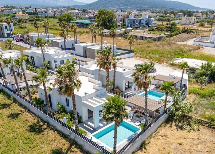 Palm Vista By * Kremastí